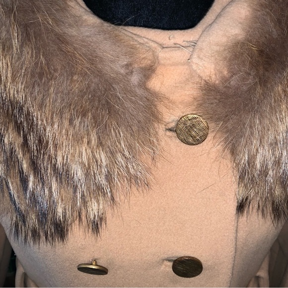 Belted Peacoat with fur accents - Picture 4 of 5